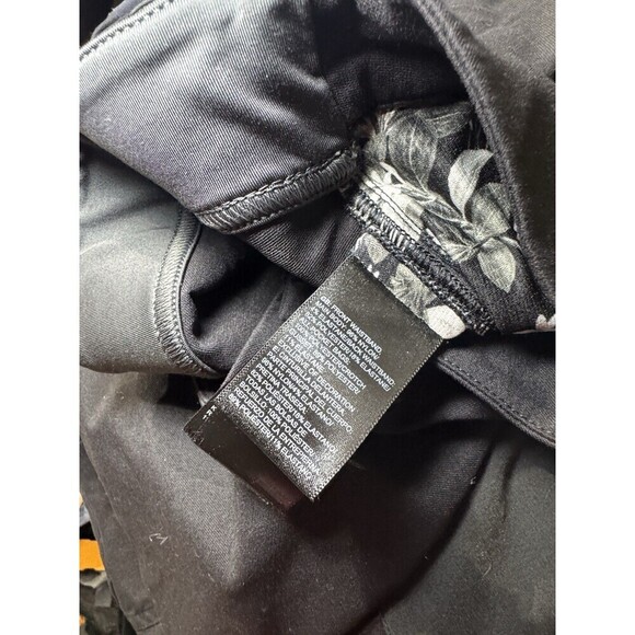 The North Face Shorts Mens SZ 32 Black Climbing Pocket Flashdry-XD Outdoor Hiker - Picture 9 of 11